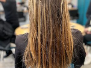 Coiffure professionnelle à Conflans-Sainte-Honorine – salon spécialisé en coupe, brushing, coloration et soins capillaires