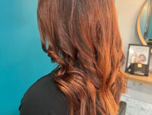 Coiffure professionnelle à Conflans-Sainte-Honorine – salon spécialisé en coupe, brushing, coloration et soins capillaires